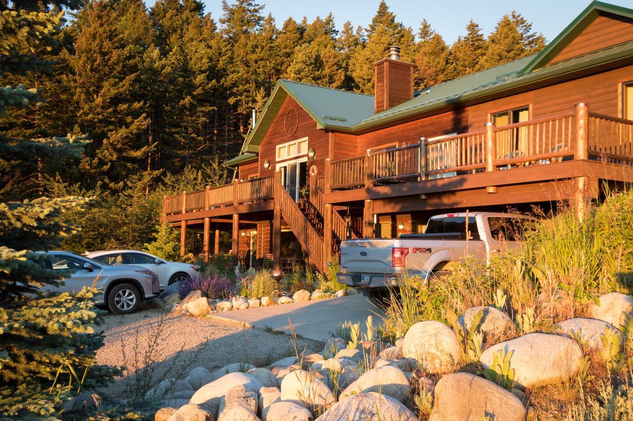 Two Bears Inn Bed & Breakfast Red Lodge Exterior photo