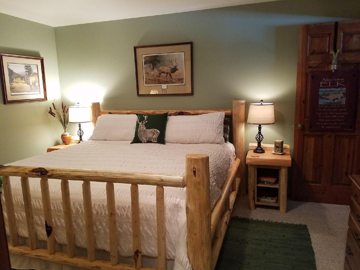 Two Bears Inn Bed & Breakfast Red Lodge Exterior photo