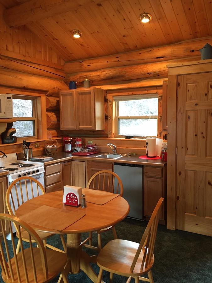 Two Bears Inn Bed & Breakfast Red Lodge Exterior photo