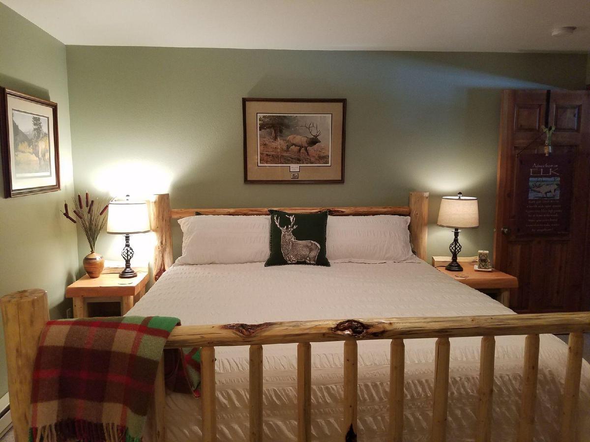 Two Bears Inn Bed & Breakfast Red Lodge Exterior photo
